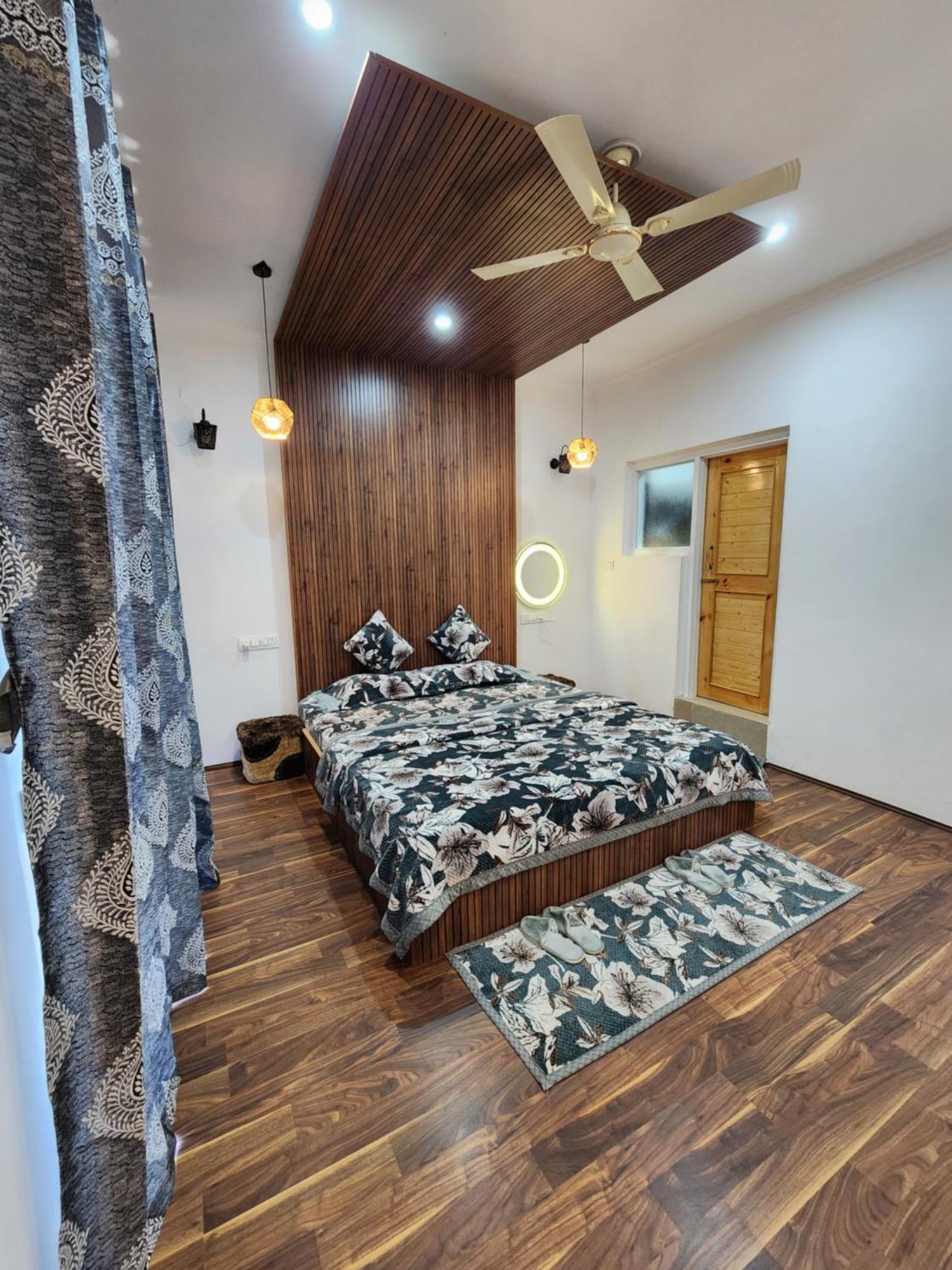 Serenity Inn Home Stay Srīnagar Exteriör bild