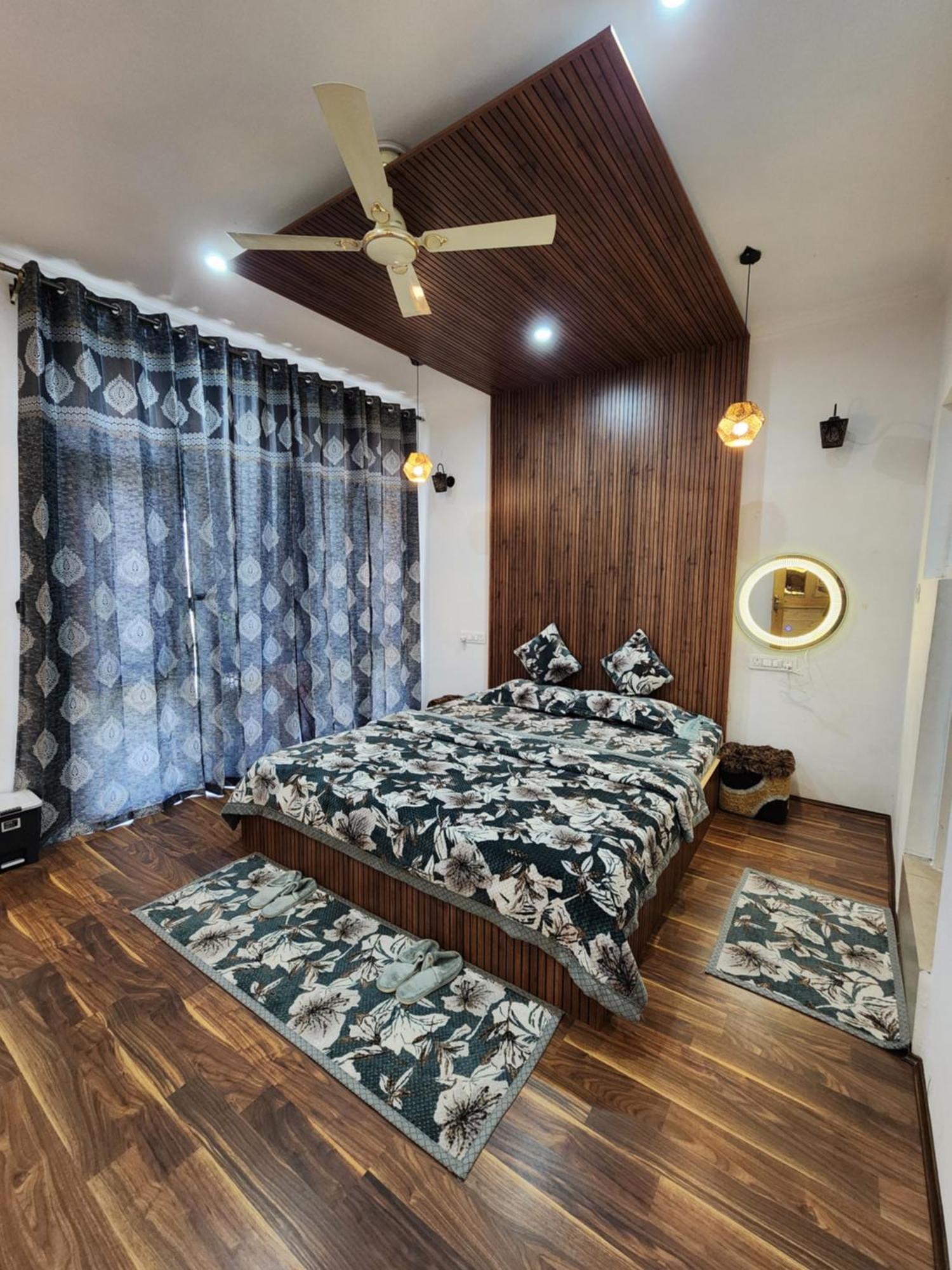 Serenity Inn Home Stay Srīnagar Exteriör bild
