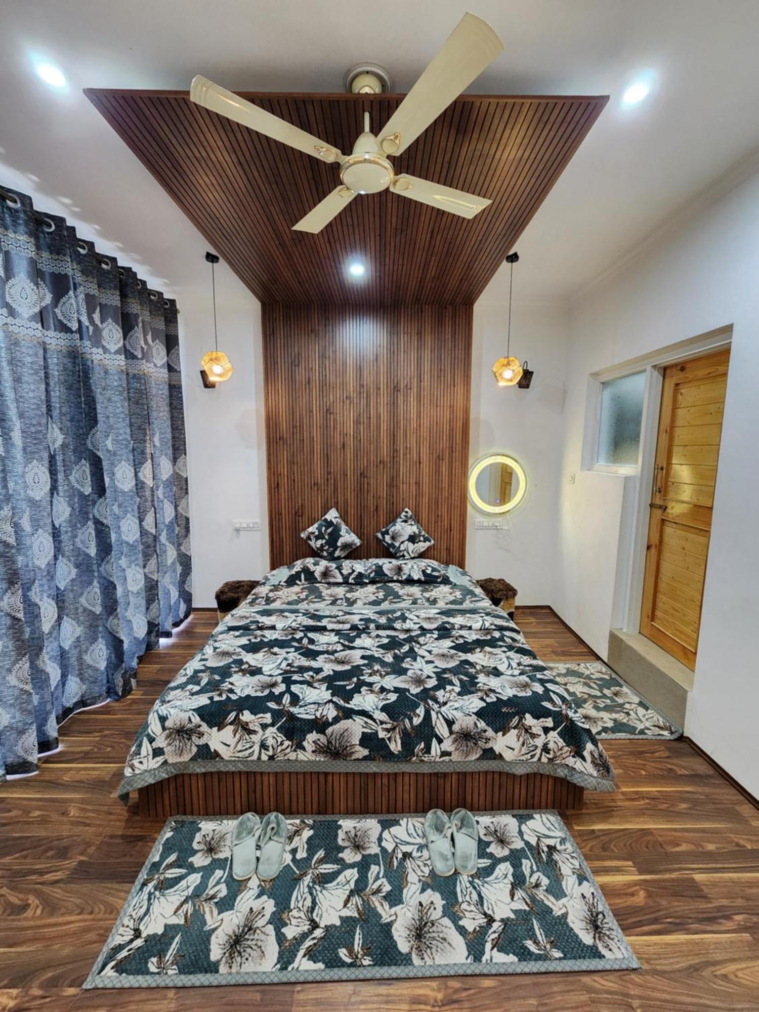 Serenity Inn Home Stay Srīnagar Exteriör bild